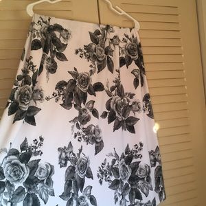 Brand new medium maxi skirt